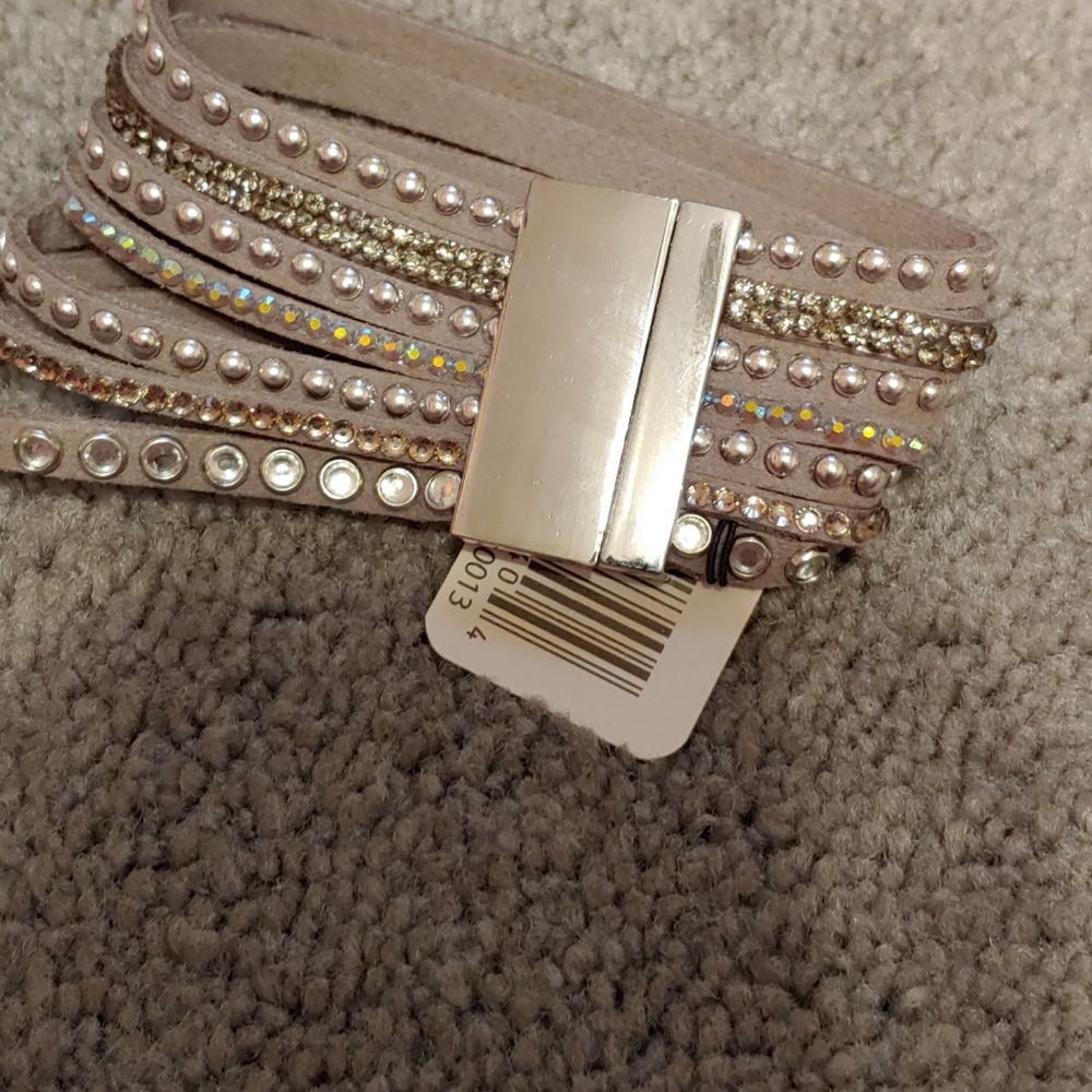 Kendall & James. Bracelet sale $